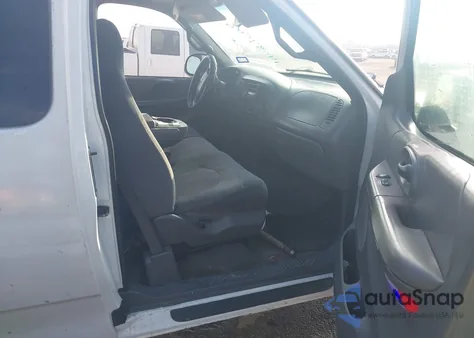 2001 Ford F-150 Lariat/Xl/Xlt from USA, damaged, VIN 2FTRX07L31CA04346